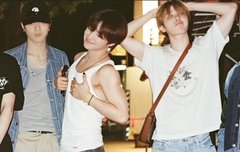 아니 진짜 지훈이옆에 누구냐니까?