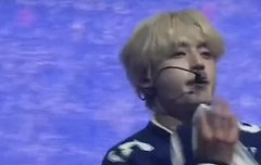 김지웅 배 나왔다던 게시물 이거 봐라