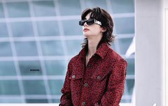 배르사체가 현진씨를 입었네요