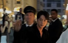 김석진 땜에 잠 깸