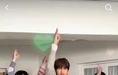 엑소 13주년 홈파티 카이 착장 정보