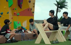 30대 중반 군필 남성 발바닥이