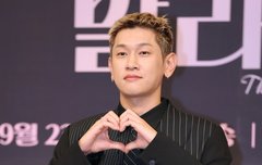 크러쉬, 조이와 4년째 애정전선 이상 無 증명 후.."연말 책임진다"