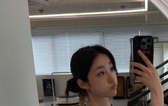 노윤서, 깜찍한 거울 셀카로 팬심 사로잡아