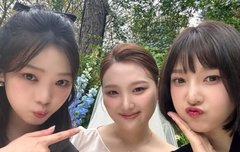 ‘크러쉬’ 조이, 여동생 결혼식서 세 자매 미모 공개…걸그룹 비주얼
