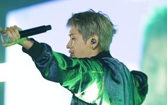 [포토] 조이 크러쉬, ‘화끈한 피날레 무대’(GIE 2025)