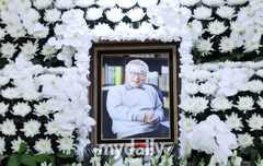 미소 남긴 채 떠난 故 이순재…오세훈 시장부터 이승기까지 조문 행렬 [영상]