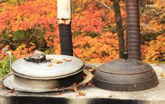 [좋은글] 부저소정저釜底笑鼎底  - 가마 밑이 솥 밑을 검다 한다.