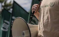 [좋은글] 범상작란犯上作亂 - 윗사람을 욕보이고 질서를 어지럽히다.