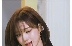 윈터 친엄마가 굉장한 미인이심