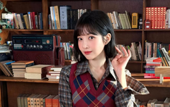 크러쉬 신효섭' 조이,박수영  살 그만 빼도 되겠네…뼈말라 몸매에 한 줌 허벅지 '눈길' [해시태그]