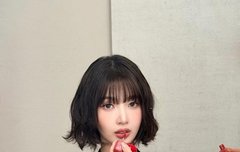 '살 쏙 빠졌네' 크러쉬 조이, 리즈 찍은 근황 공개…한겨울 무색한 파격 착장