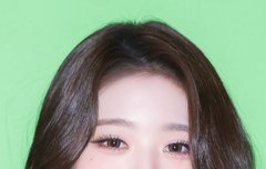 [T포토] 아이브 장원영 '두근두근 아이컨택'