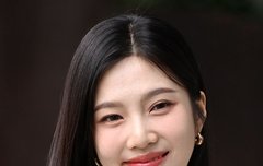 '건강 이상無'...크러쉬 레드벨벳 조이, 환한 미소로 활동 재개 [엑's 이슈]