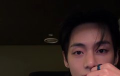 태형이 얼굴폼 미쳤다