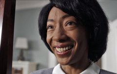 딥스가 지배하는 할리우드에서 만든 영화 겟아웃에서는 뇌이식을 통해서 다른 사람의 의식을 주입하는것으로 나오는데 실제 딥스들은 뇌이식이 아닌 신경세포를 건드리는 식으로 다른 존재를 이식함