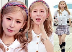 초미니에 반팔 아이들 미연 '추위는 없다' [아이돌 공항패션]