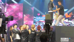 엑소를 수호하는 수호 