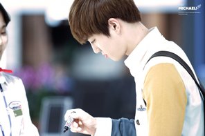 엑소를 수호하는 수호 