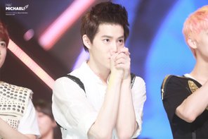 엑소를 수호하는 수호 