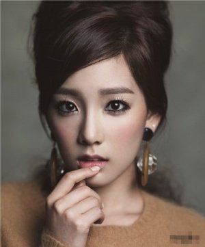 女아이돌의 매력적인 일자눈썹 | 네이트 판