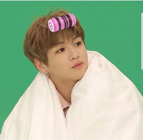 People await the near fatal when they don [enter-talk] KANG DANIEL'S SEXY MOMENTS