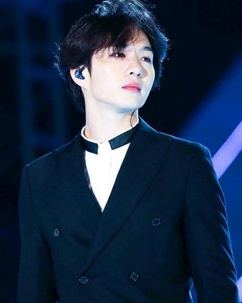 너네 비투비 이창섭 잘생겼던거 아냐?