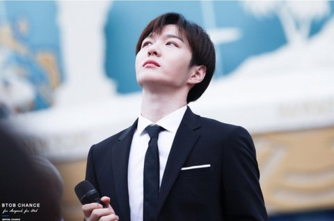 너네 비투비 이창섭 잘생겼던거 아냐?