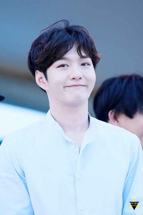 너네 비투비 이창섭 잘생겼던거 아냐?