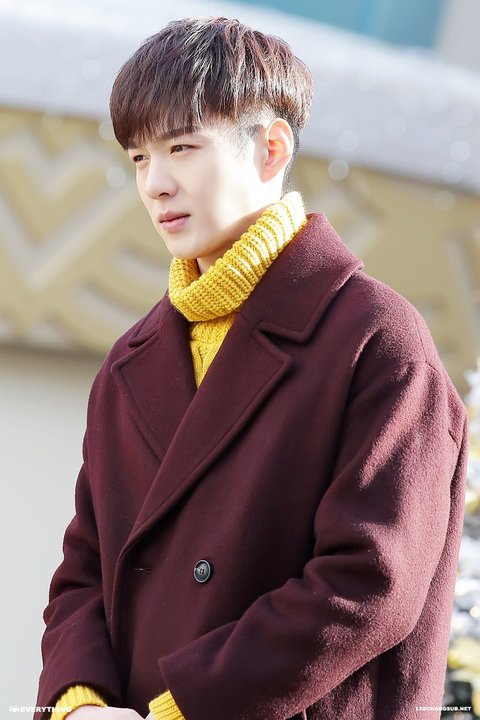 너네 비투비 이창섭 잘생겼던거 아냐?