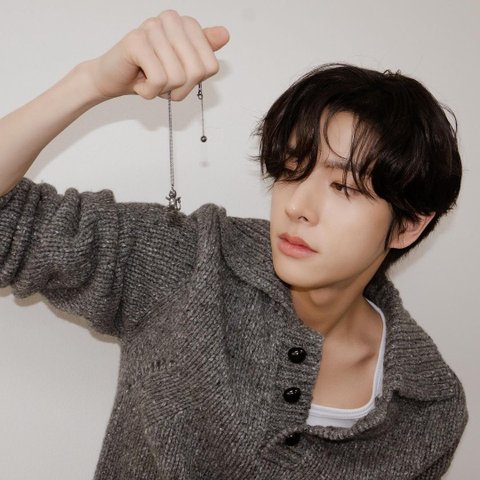 나 파이리 목걸이 끼고 섹시한 남자 처음 봄