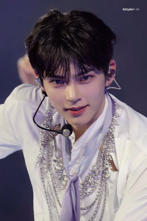 성한빈 마술애교 엄청 유명해지고 있어