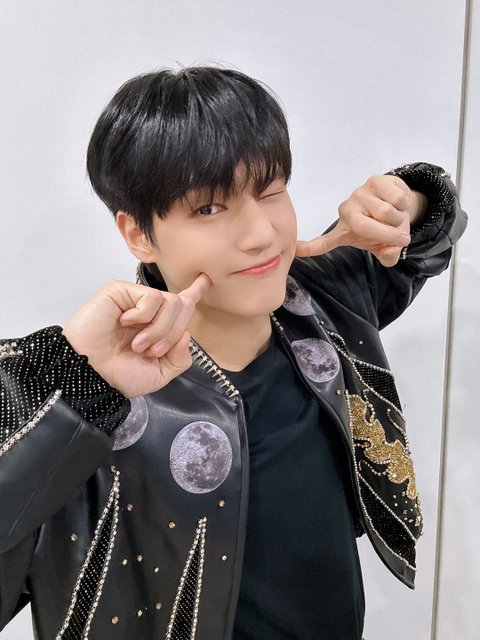 에이티즈 새해 공트