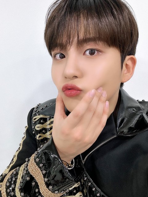 에이티즈 새해 공트