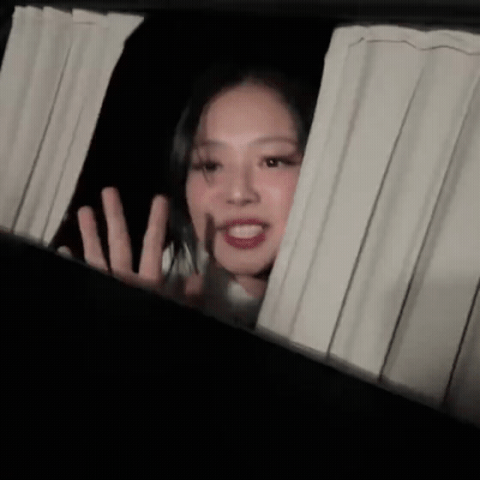 제니 퇴근길 뭐야.. ?