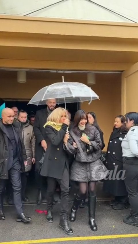 실시간 프랑스 영부인&리사ㄷㄷ