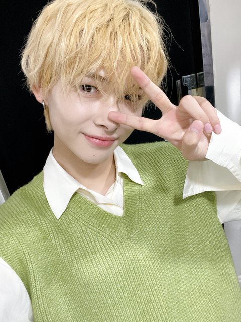 엔하이픈 니키 오리에서 퓨마됨ㅠㅠㅠ