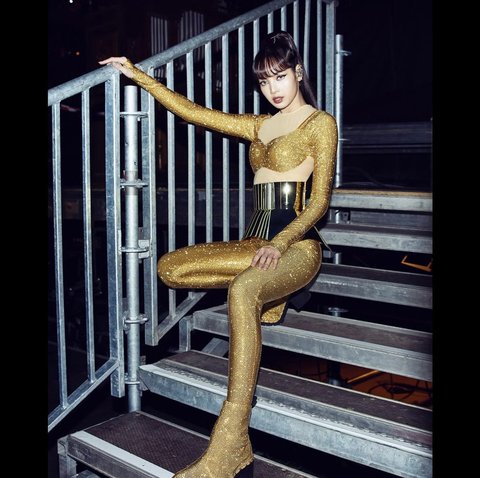 리사 인별 투샷도 뜸