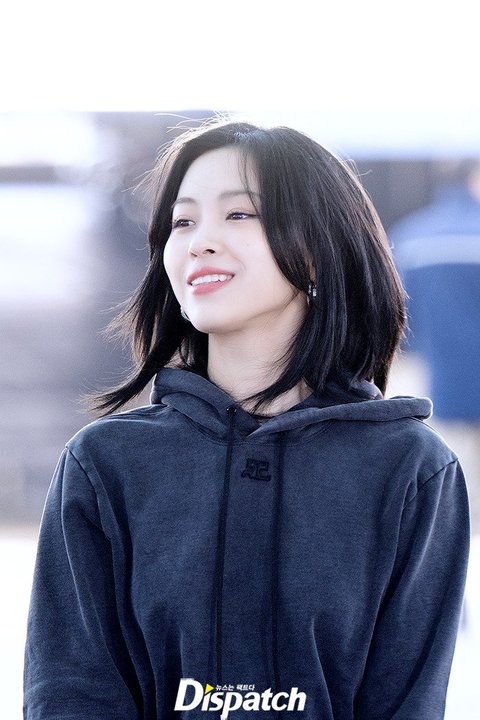 파리 패션위크 참석하러 출국하는 있지 류진