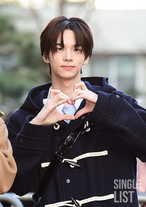 근데 신유 진짜 건방지다..