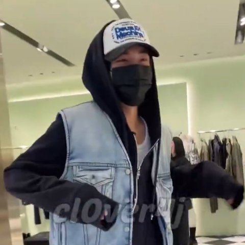 와 엔하이픈 제이크 팬한테 프라다 향수 사줌