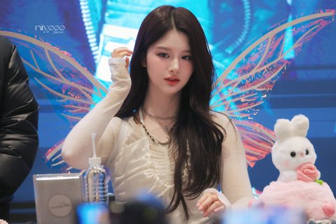 설윤 오늘 주사위 봐