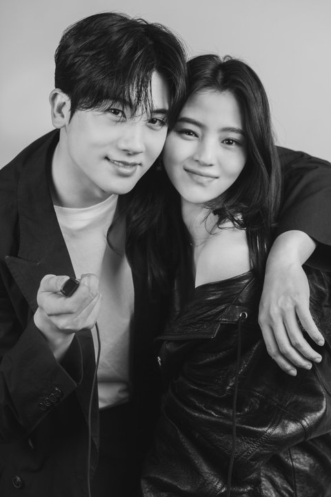 아니 근데 한소희 개신기한게