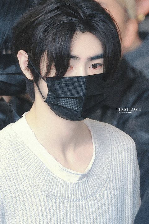 엔하이픈 성훈 착장 어떤게 취향임?