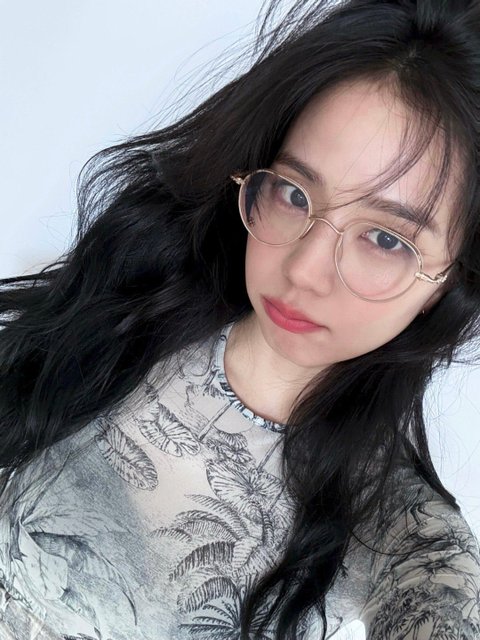 오늘 뜬 지수 셀카 에바다