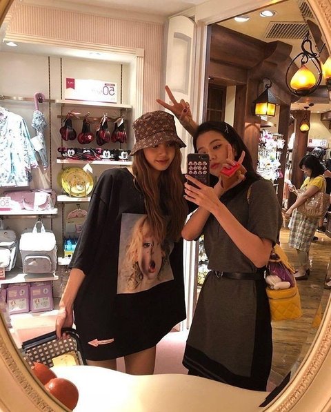 지수 올린 리사 생축멘트 감동이야