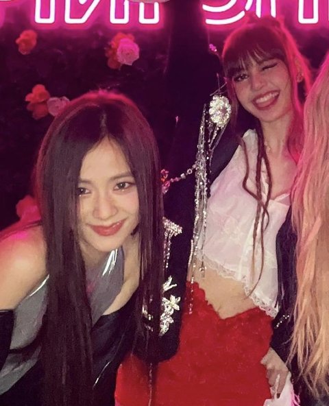 지수 올린 리사 생축멘트 감동이야