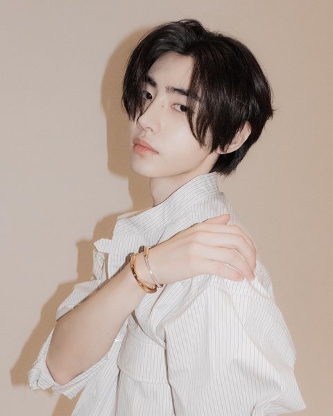 엔하이픈 성훈 티파티앤코 사진 미쳤네