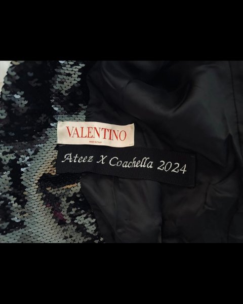 에이티즈 홍중 코첼라에 인스타 업데이트