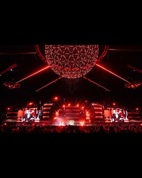 에이티즈 홍중 코첼라에 인스타 업데이트